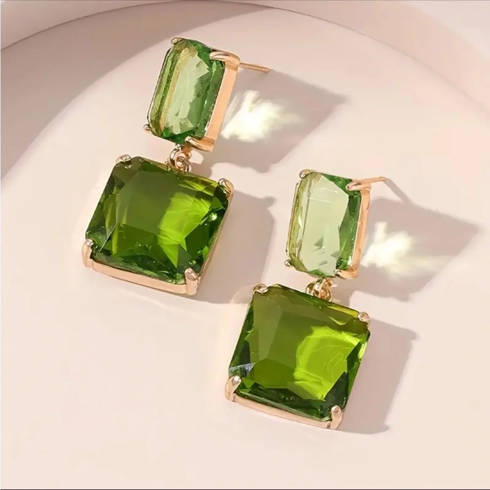 NWOT Gemstone Drop Earrings